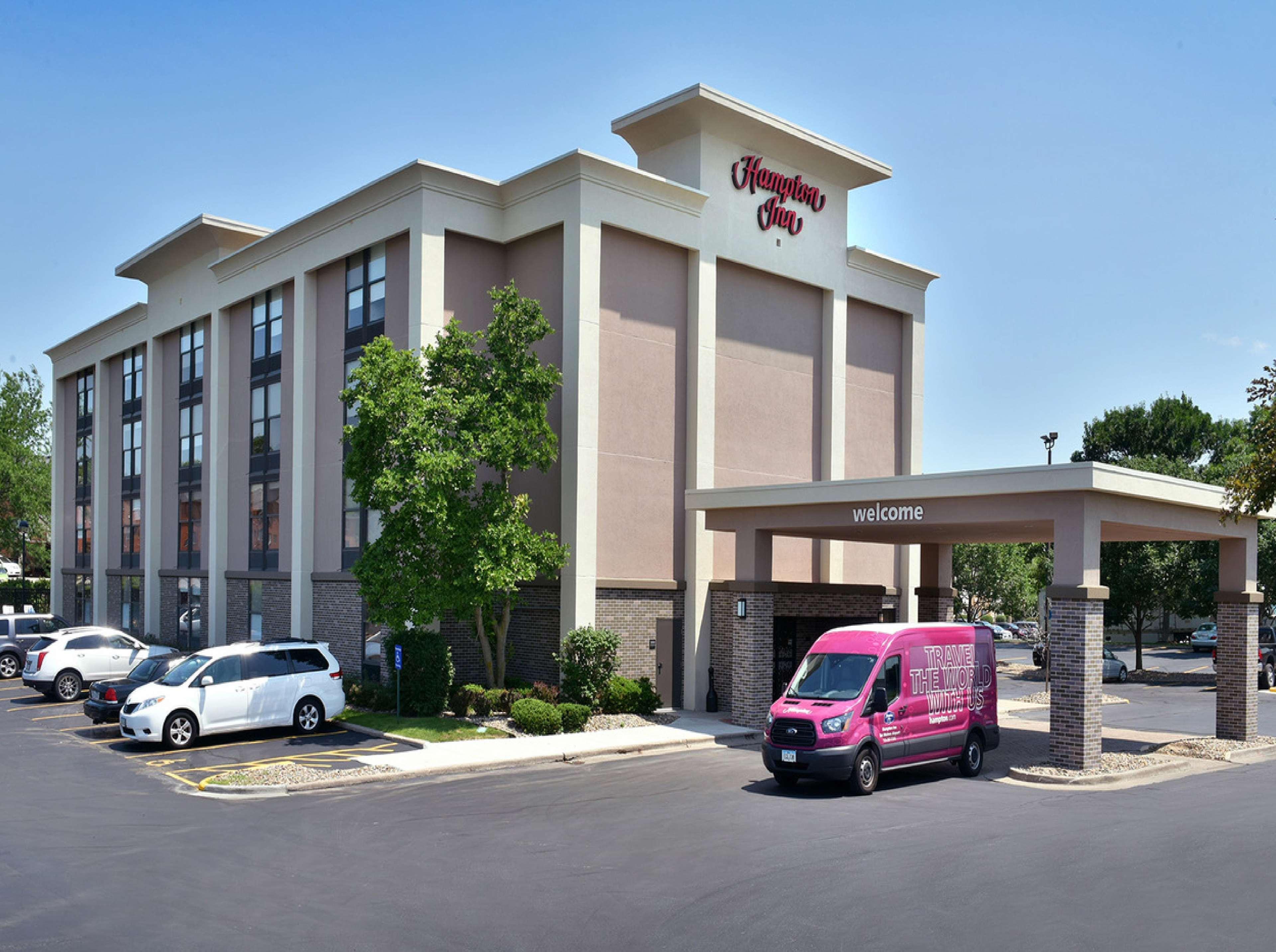 Hampton Inn Des Moines-Airport Exteriör bild