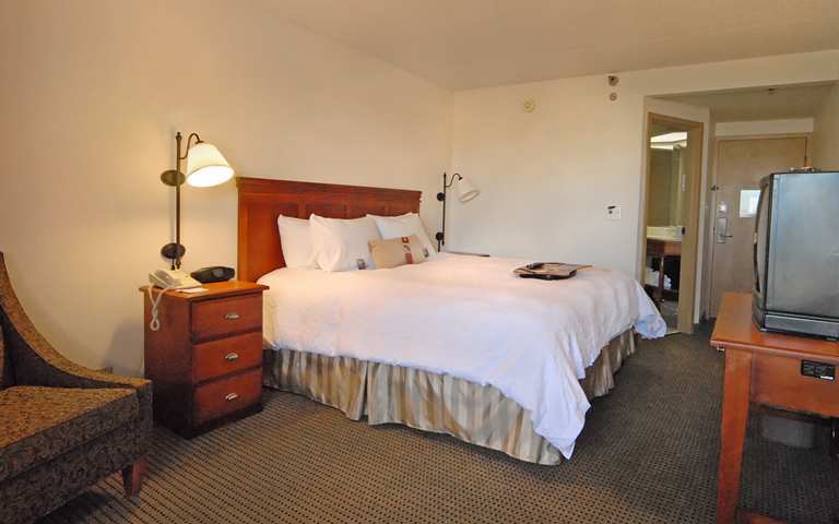Hampton Inn Des Moines-Airport Exteriör bild