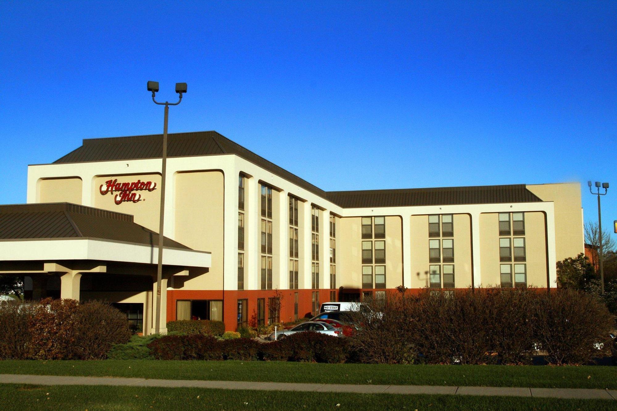Hampton Inn Des Moines-Airport Exteriör bild